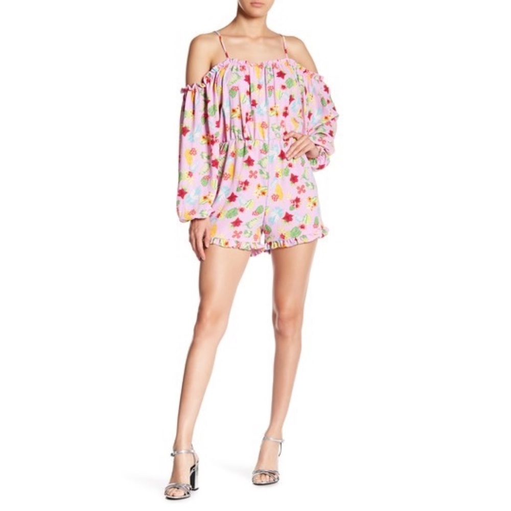 ROMEO & JULIET COUTURE Cold Shoulder Floral Romper